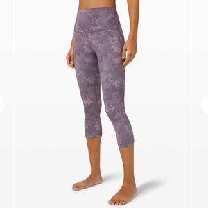 Lululemon Align Crop *21"
Rejuv. Dark Chrome Multi